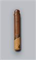 A brown lacquer and wickerwork kiseruzutsu. Late 19th century - image-2
