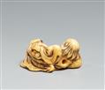 A marine ivory netsuke of a Gama Sennin. 19th century - image-2