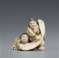 An ivory netsuke of Kanzan and Jittoku. 19th century - image-1