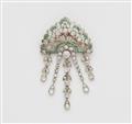 An Edwardian platinum 14k gold diamond and emerald waterfall brooch. - image-1