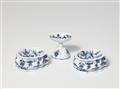 A pair of Meissen porcelain "onion pattern" salts - image-1