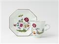 A Meissen porcelain beaker and saucer with "bee" pattern decor - image-1