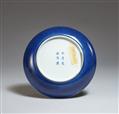 Blauglasierter Teller. Guangxu-Marke und aus der Zeit (1875-1908) - image-2