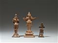 Drei verschiedene Hindu-Gottheiten. Bronze. Süd-Indien. 17. – 19. Jh. - image-2