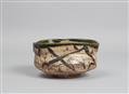 An Ao-Oribe chawan. Mino area, Owari province. Edo period. 17th/18th century - image-4