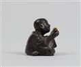 A Miwa-style wood netsuke of a chajin. First half 19th century - image-6