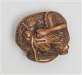 A mingei-type wood netsuke of a large dragon. 19th century - image-3