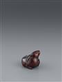 A wood netsuke of a chubby hare. 19th century - image-2