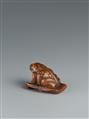 A boxwood netsuke of a toad on a roof tile. 19th century - image-2