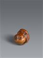 A boxwood netsuke of two blowfish. Around 1800 - image-1