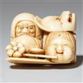 Netsuke einer Spielzeuggruppe. Elfenbein. 2. Hälfte 19. Jh. - image-7