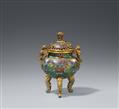 A small cloisonné enamel tripod incense burner. 18th century - image-1