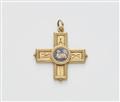 A Roman 18k gold and micromosaic cross pendant with depiction of the holy Easter lamb. - image-1