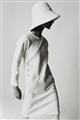 F.C. Gundlach - Bernadette in einem Kleid aus Wollcrepe, Entwurf Nina Ricci (für: Annabelle) - image-1