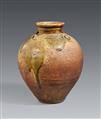 A large tsubo, Shigaraki. Early Edo period, 17th century or earlier - image-1