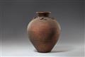 A large tsubo, Shigaraki. Early Edo period, 17th century or earlier - image-4