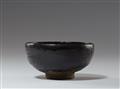 A Kuro-Raku summer chawan. Kyoto. Edo period, 18th century - image-5