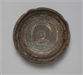 A large and shallow Nezumi-Shino bowl. Mino area, Owari province. Early Edo period, 17th century - image-6