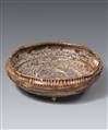 A large and shallow Nezumi-Shino bowl. Mino area, Owari province. Early Edo period, 17th century - image-1