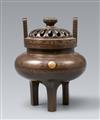 A bronze incense burner. Around 1900 - image-1