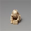 An ivory netsuke of a disappointed rat catcher. Late 19th century - image-4