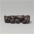 An unusual black wood netsuke of a winding dragon. 19th century - image-3