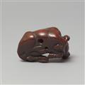 Netsuke eines liegenden Ochsens. Holz. Ise. 19. Jh. - image-5