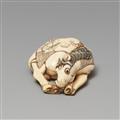 A large ivory netsuke of a grazing horse. Late 18th century - image-2