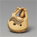 Netsuke eines großen grasendes Pferds. Elfenbein. Spätes 18. Jh. - image-6