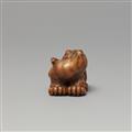 A Tsu boxwood netsuke of a howling tiger in the manner of Minko. Early 19th century - image-3