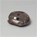 Netsuke einer großen Schildkröte. Schwarzes Holz. 19. Jh. - image-6