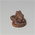 A boxwood netsuke of toad on a worn-out sandal by Masanao. Second half 19th century or later - image-4