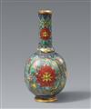 A small cloisonné enamel vase. Qianlong period (1735-1796) - image-1