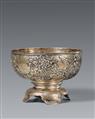 A Luenwo footed silver bowl. Shanghai. Around 1900 - image-1