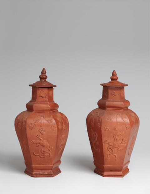  Steinzeugmanufaktur Plaue an der Havel - A rare pair of stoneware vases with moulded dragon appliques.