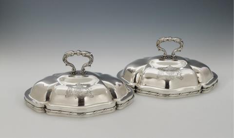 William Holmes - A pair of George III London silver cloches. Engraved with the arms of the Marquess of Londonderry and the Order of the Garter. Marks of William Holmes, ca. 1800.