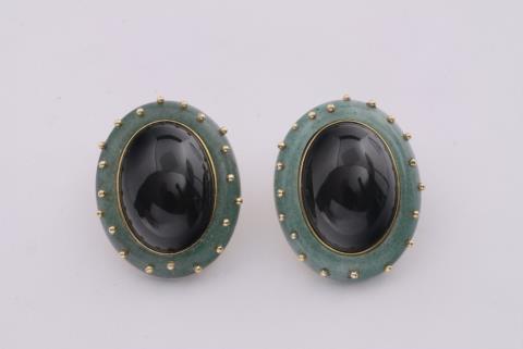 Angela Cummings - A pair of 18k gold and nephrite clip earrings.