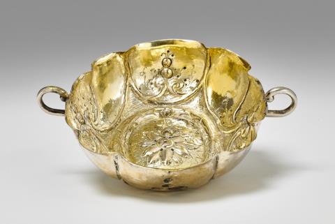 Johann Schleuter - A Düsseldorf interior gilt silver brandy bowl