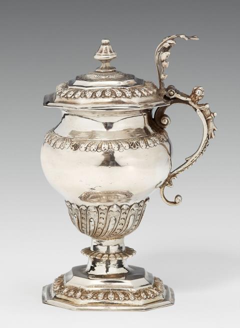 Bernardt Heinrich zum Hülse - A Münster silver mustard pot. Marks of Bernardt Heinrich zum Hülse, early 18th C.