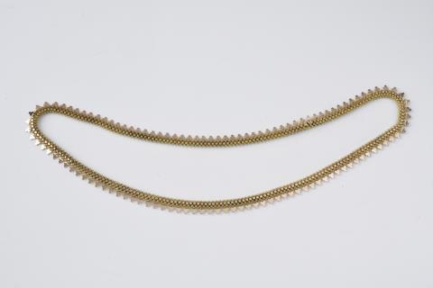 Jeweller Hessenberg - An 18k gold chain collier