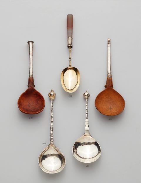 Christian Winter - An Augsburg parcel gilt silver and agate spoon