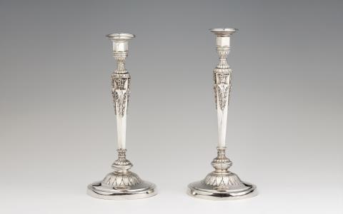 Johann Gottfried Möring - A pair of Reval silver candlesticks