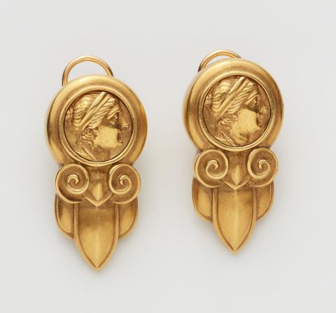 Esti Frederica Ltd. - A pair of 18k gold clip earrings in the Revivalist style