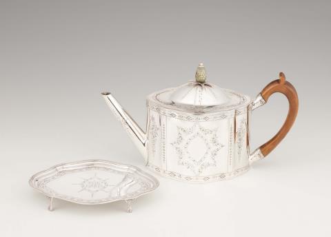 Francis Purton - A George III silver teapot and stand