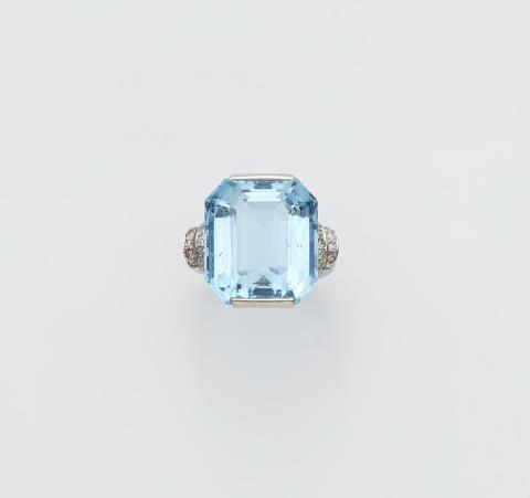 Jeweller Rath - An 18k white gold aquamarine ring
