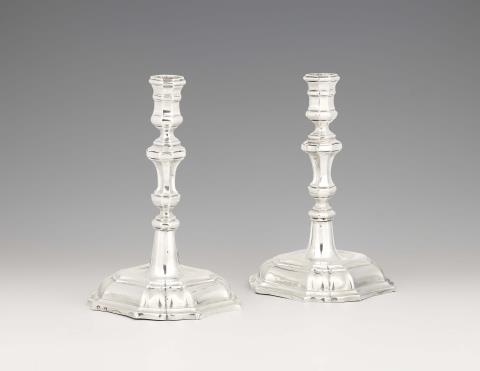 Gottfried Johann Boden - A pair of Brunswick silver candlesticks