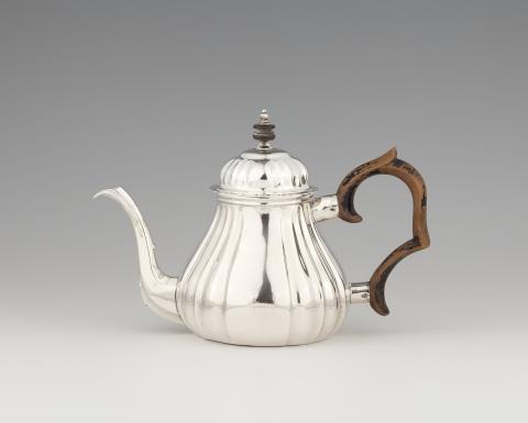 Peter de Weerth - An Elberfeld silver teapot