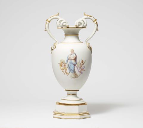 Wilhelm von Kaulbach - Vase mit Allegorie der Architektur