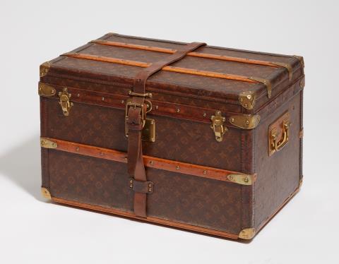 Louis Vuitton - A Louis Vuitton suitcase