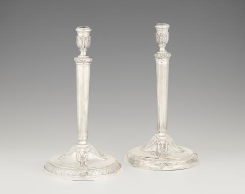 Friedrich Jacob Stoltz(e) - A pair of Berlin Louis XVI silver candlesticks